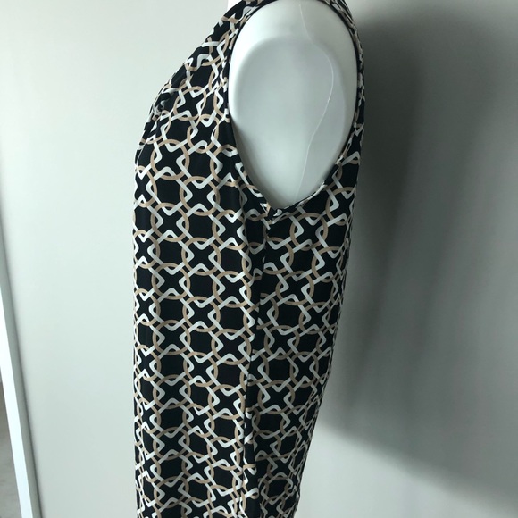 Banana Republic sleeveless twist top - Picture 4 of 7